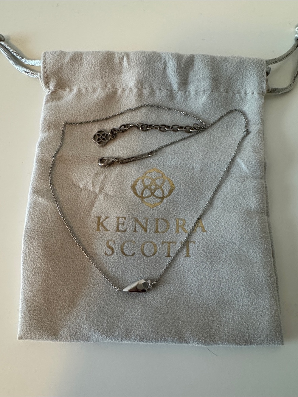 Kendra Scott Silver arrowhead Pendant Necklace